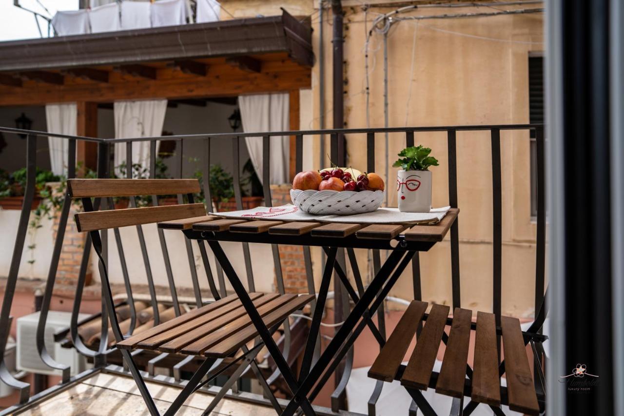 Humboldt Luxury Rooms Taormina Eksteriør billede