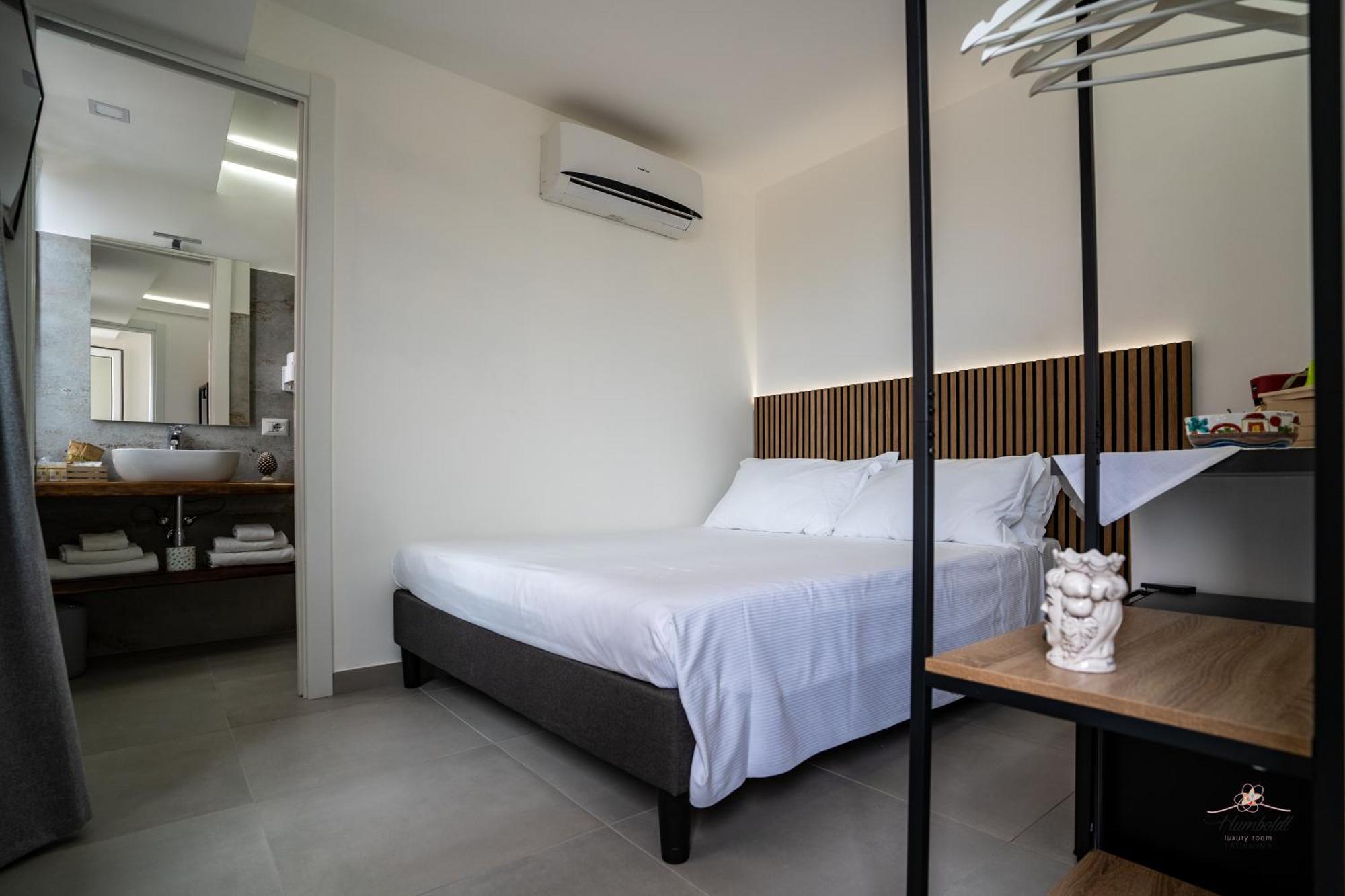 Humboldt Luxury Rooms Taormina Eksteriør billede