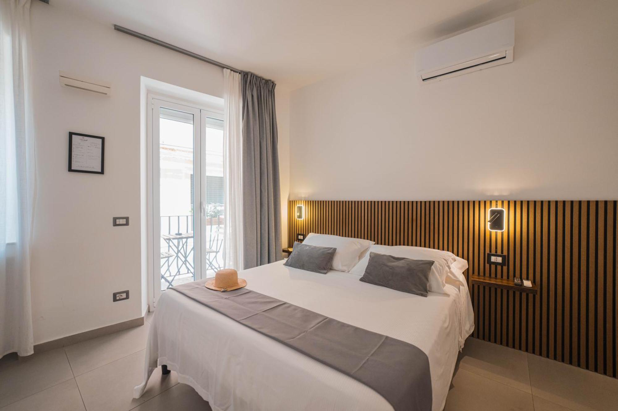 Humboldt Luxury Rooms Taormina Eksteriør billede