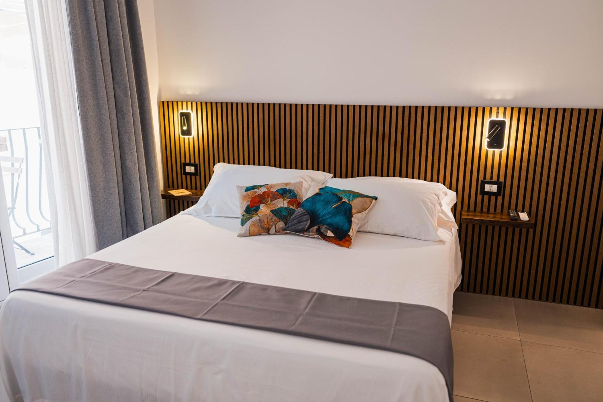 Humboldt Luxury Rooms Taormina Eksteriør billede
